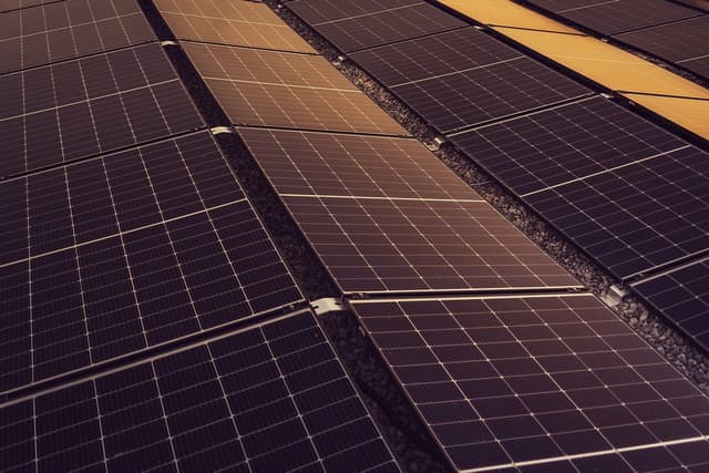 Photovoltaic and Agrivoltaic