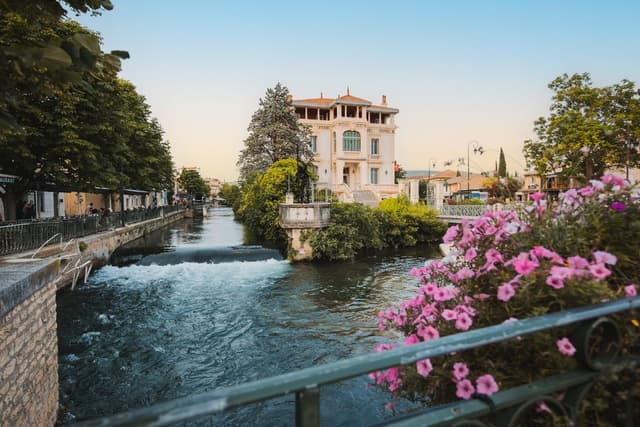 L'Isle-sur-la-Sorgue, the antiques capital